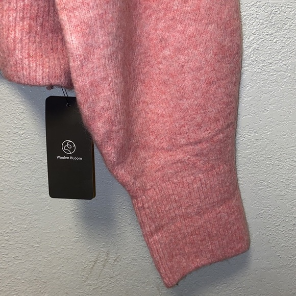 Woolen Bloom NWT  Pink Mock Turtleneck Oversized Boxy Sweater 4300 - Picture 5 of 11